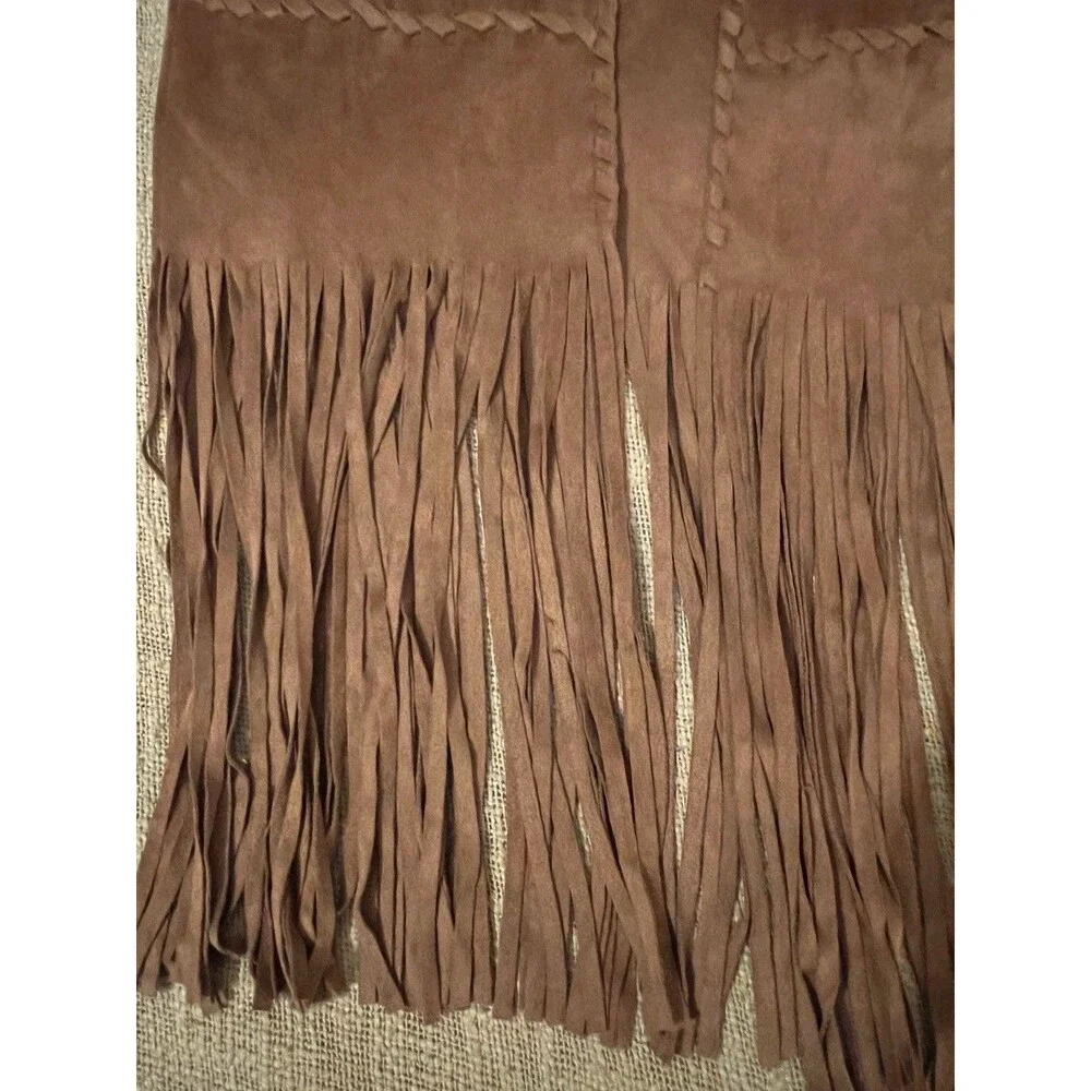 Fornia Kids Girls Whipstitch Fringe Faux Suede Vest -  XS / 7 EUC